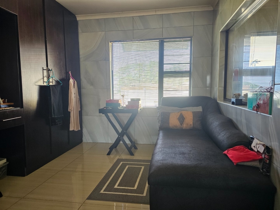 4 Bedroom Property for Sale in Haven Hills Eastern Cape